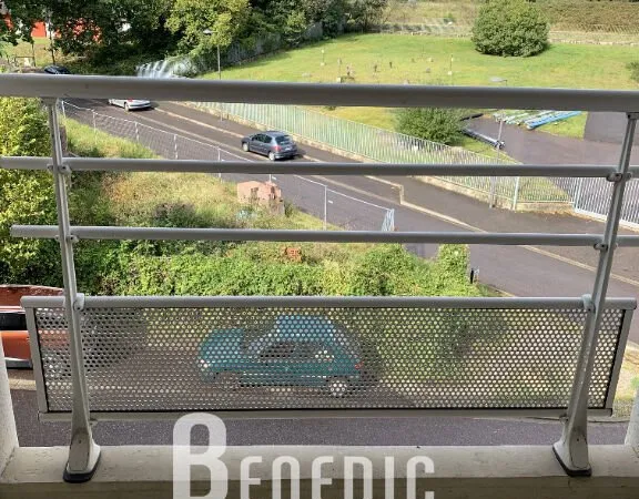 Appartement Meublé 3 pièces au calme avec balcon et garage