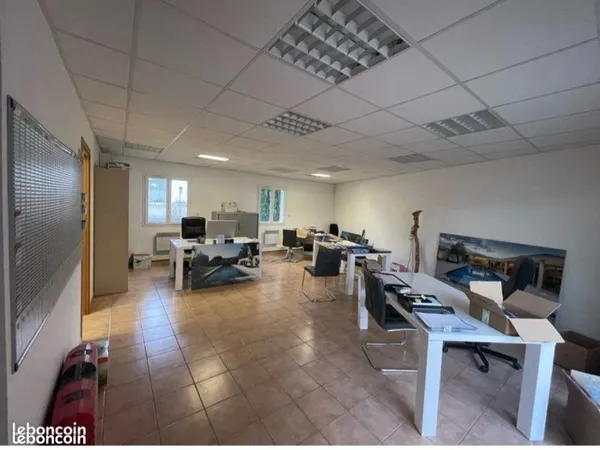 Bureaux saint Cannat 52m2