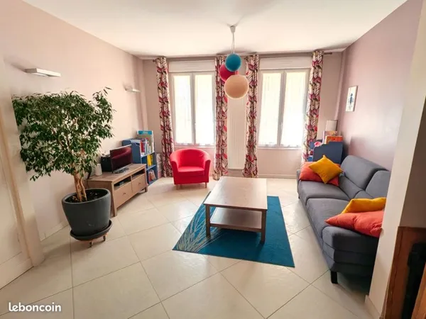 Maison rénovée - 7 pièces - 160m² - quartier Bénédictine