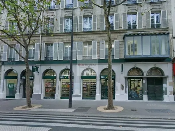 Boutique 2 pièces 311 m²