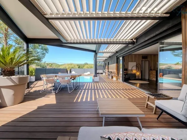 Maison 6 pièces 205 m²