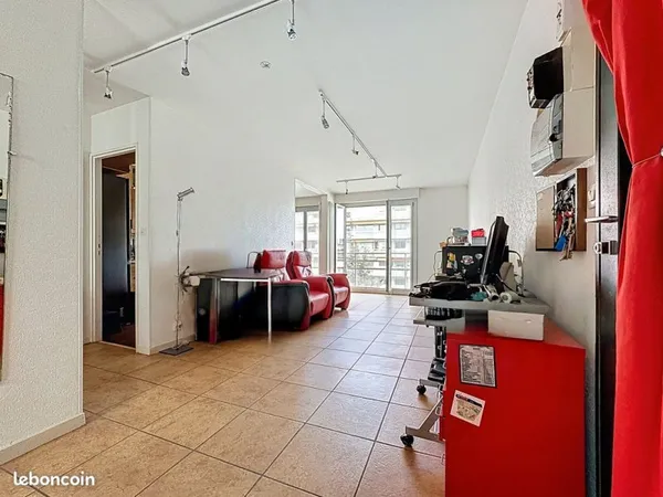 Appartement 3 pièces 63 m² avec balcon en dernier étage