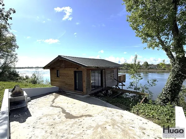 EXCLUSIVITE ! CAMBES CENTRE - PROCHE QUINSAC - ROUTE DE BORDEAUX - 10 MINUTES DE LATRESNE- PONTON AV
