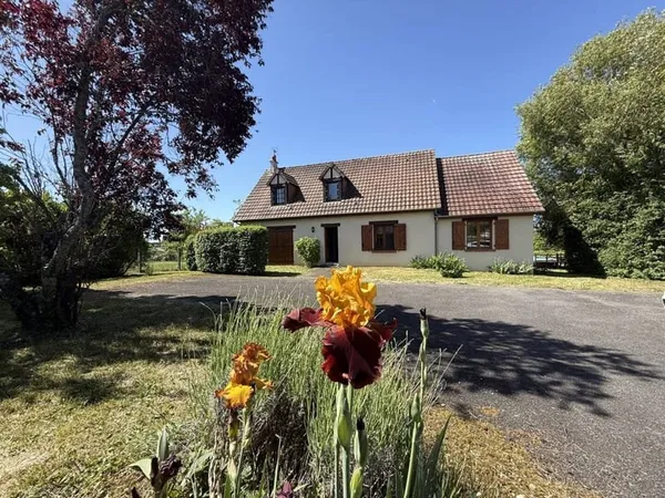 Maison 10 pièces 183 m²