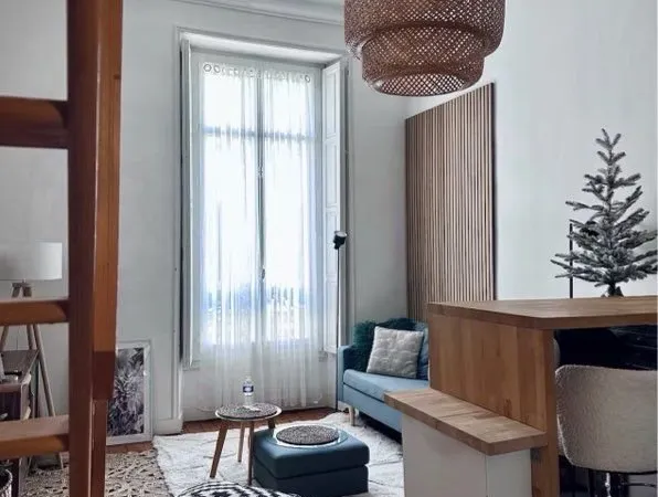 A louer appartement meublé et tout inclus de standing place du ralliement