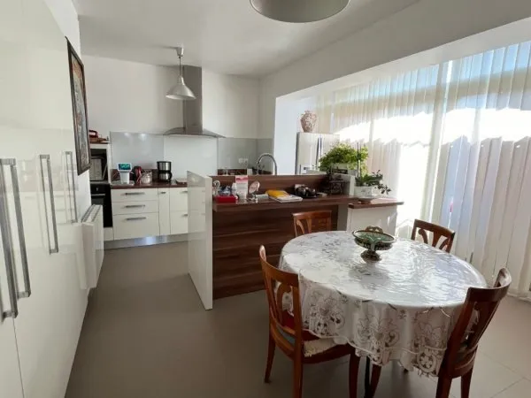 Maison 8 pièces