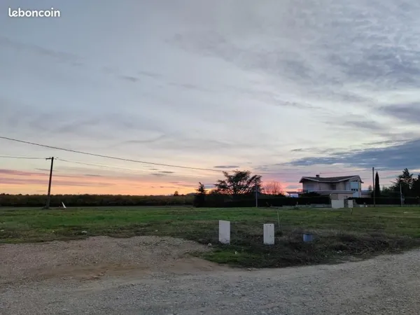 Terrain 320 m² Granges Les Beaumont