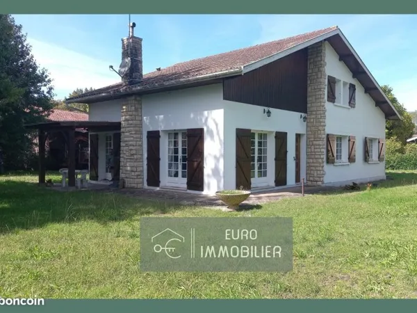 Maison 7 pièces 140 m²