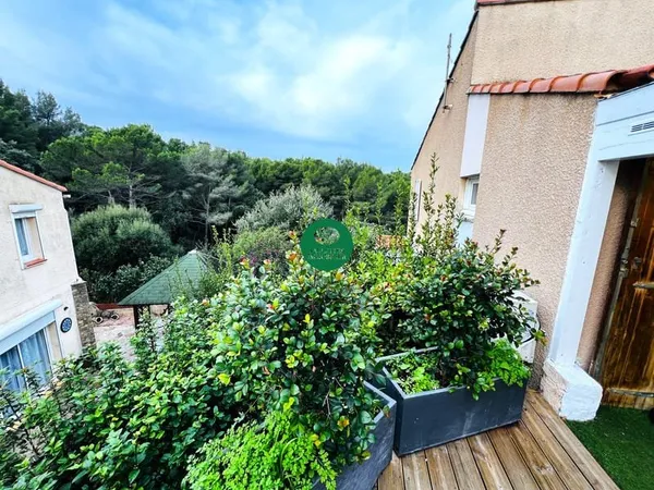 Tamaris Rez-de-jardin familial, esprit maison avec jardin