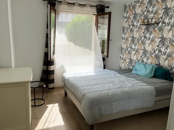 Chambre privée en maison
