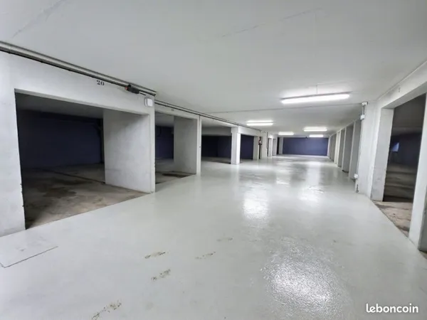 Parking/box 10 m² Clermont-Ferrand