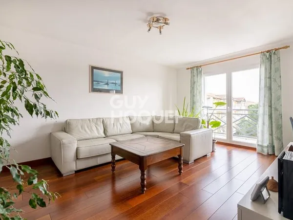 À vendre : Appartement T3 clés en main avec parking et balcon.