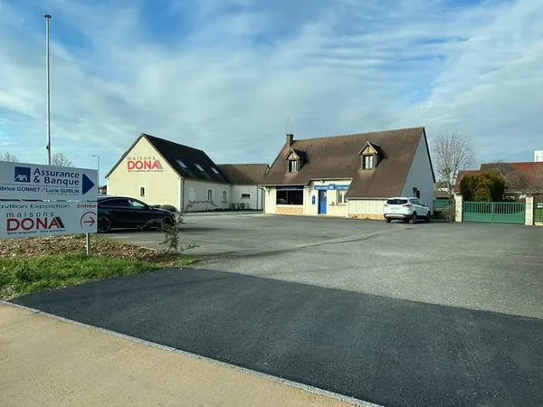 Local commercial Bourges 168 m2