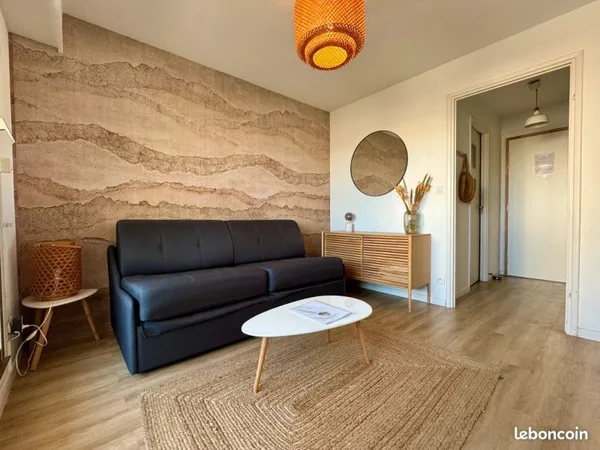 Studio entre port et plage
