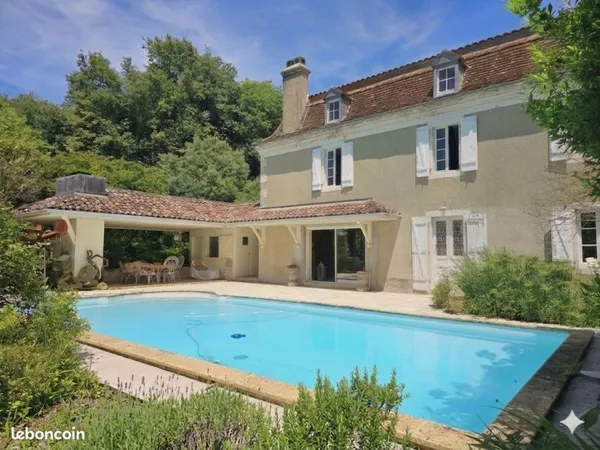 Au coeur du village, une oasis de tranquillité