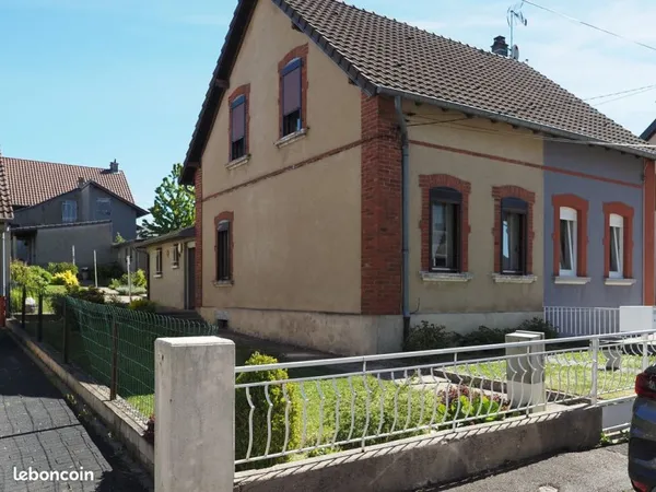 Maison F4 dans quartier calme