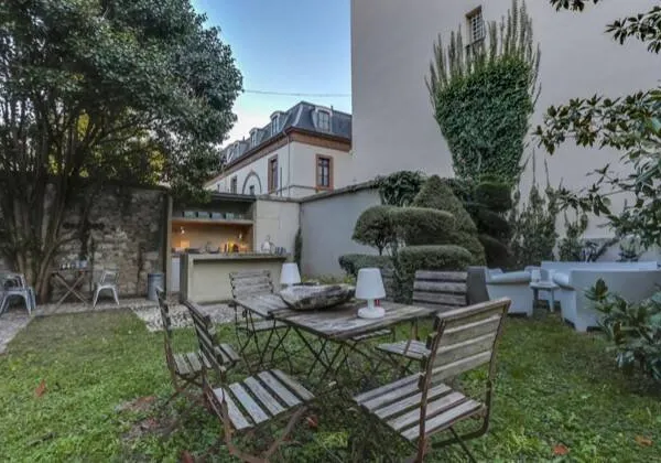 Maison 9 pièces 470 m²