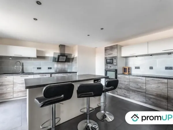 Appartement 3 pièces 130 m²