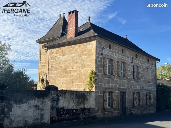 Maison 12 pièces 213 m²