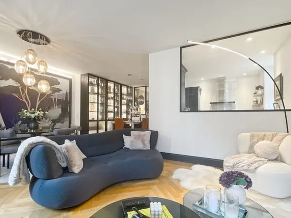 Appartement 5 pièces 159 m²