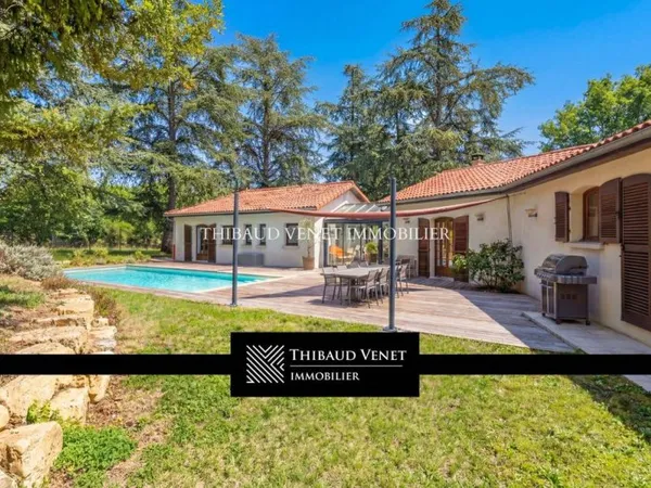 Maison de luxe 10 pièces 286 m²