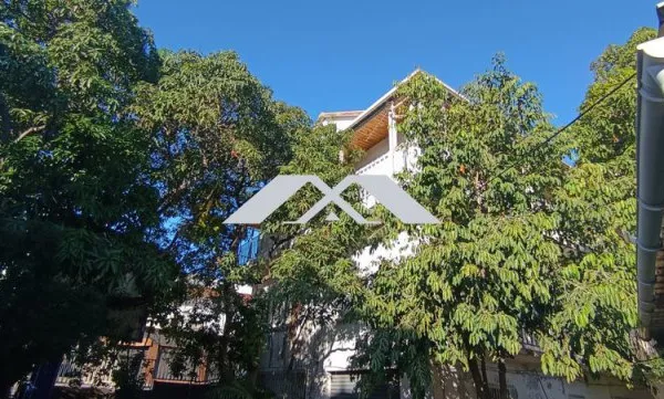 Terre Sainte Bâtisse 336 m²