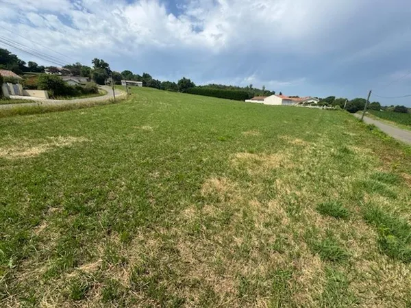 Terrain constructible 1410 m²