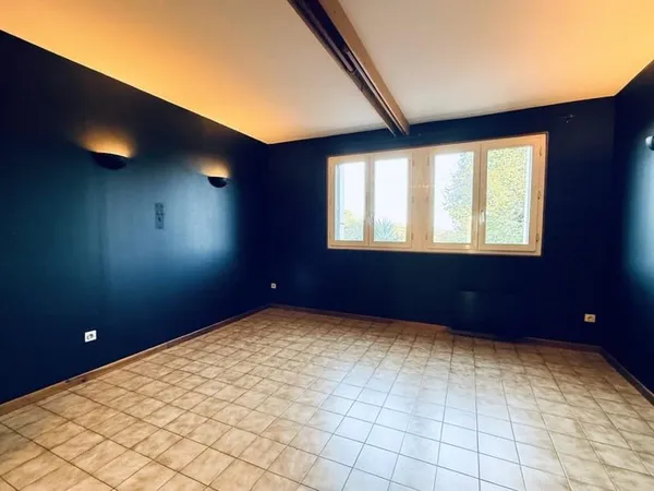 Local commercial 63 m² - Idéal professions médicales / paramédicales / bien‑être ou autres