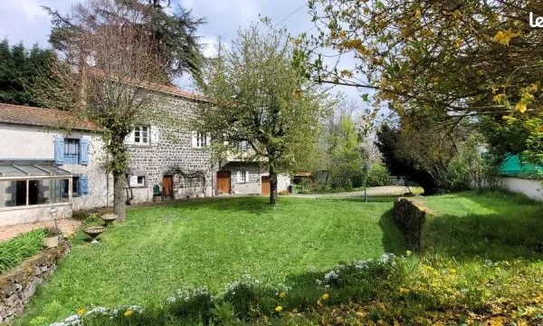 Maison 10 pièces 213 m²