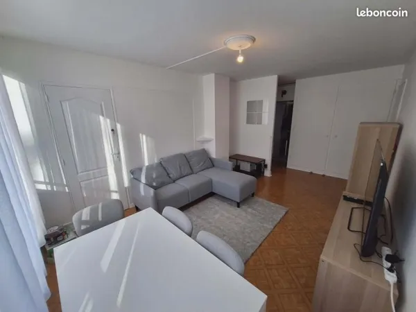 Appartement 1 pièce 66 m²