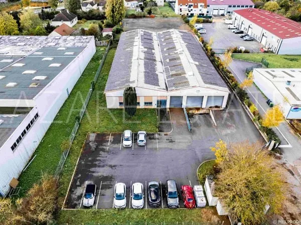 Local 920 m²