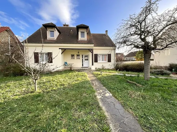 BONNE QUALITÉ DE CONSTRUCTION * EXCLUSIVITÉ * Maison FAMILIALLE BEAUX VOLUMES *
