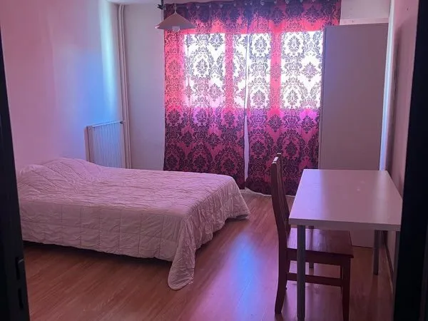 Colocation grande chambre