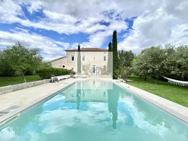 Mas d'Exception avec Piscine .