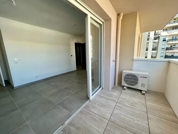 T2 lumineux avec balcon Résidence neuve Marseille 13004
