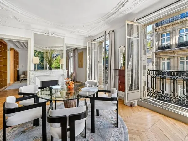 Appartement 6 pièces 159 m²