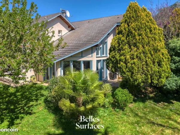 Villa 7 pièces 197 m²