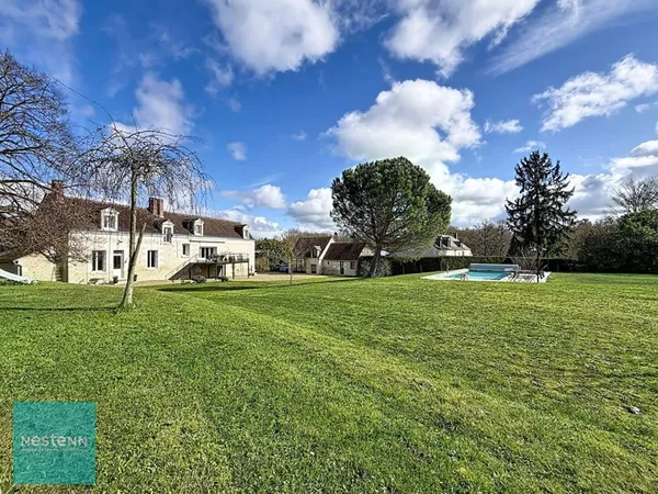 Maison de prestige à vendre à Francueil - 10 pièces, 260 m² sur terrain de 5481 m²