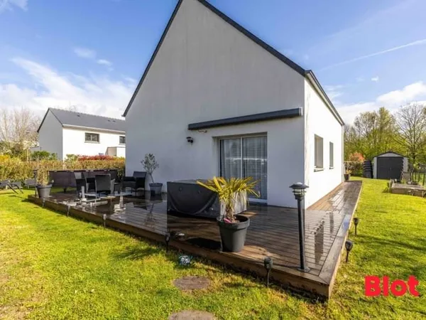 A VENDRE - Belle maison contemporaine non mitoyenne dans le centre de Servon sur Vilaine