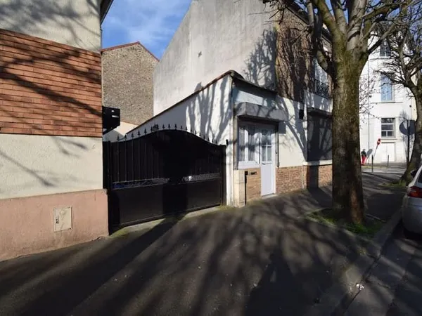 Bureau et espace de travail Vente Choisy-le-Roi   76000€