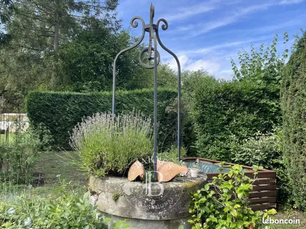 Maison 11 pièces 255 m²