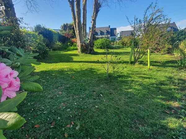 Terrain constructible à quelques mètres de la rivière d'Etel