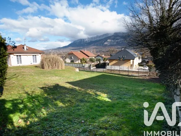Terrain 400 m²
