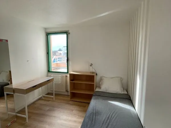 Chambre Colocation Besançon 5p 8m² 350€
