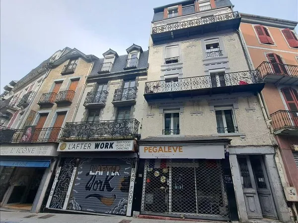 Immeuble 750 m²