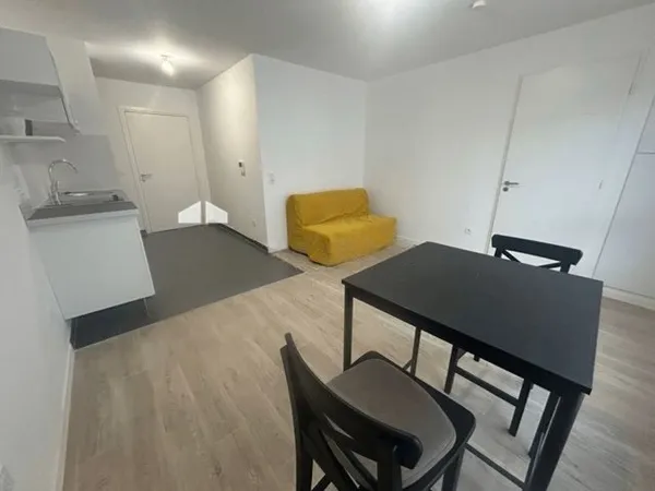 Studio meublé neuf parking RER D Vert de Maisons