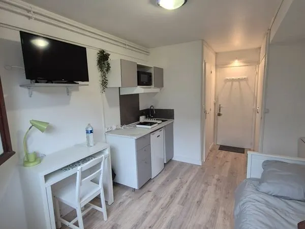 Chambre de service meublée 13,50m2