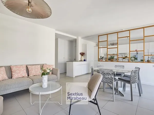 Appartement centre ville à pied Avenue Saint Jérôme Aix En Provence 4 pièce(s) 96 m2 avec Ascenseur