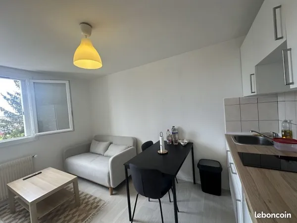 Studio 1 pièce 15 m²