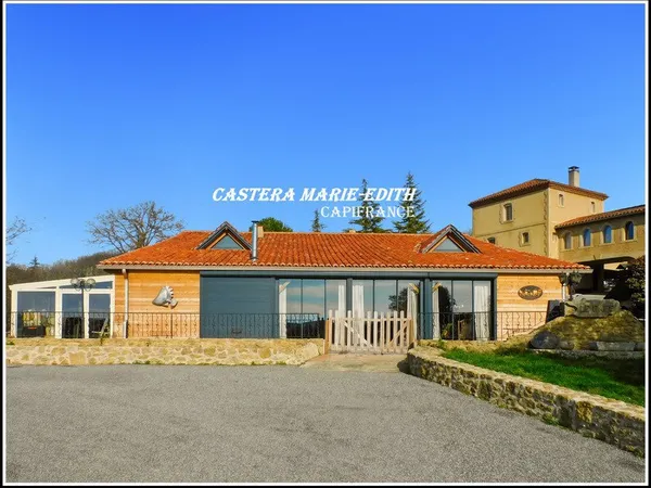 DOMAINE - HAMEAU - MANOIR AVEC TOURS + 2 MAISONS + LAC +33 pièces - MIRANDE à 7 MINUTES (32) Opportu